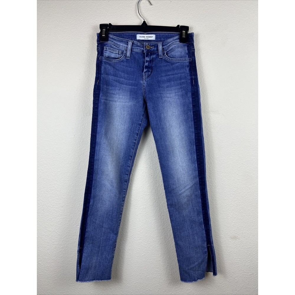 Flying Monkey Platinum  Capris Size 24